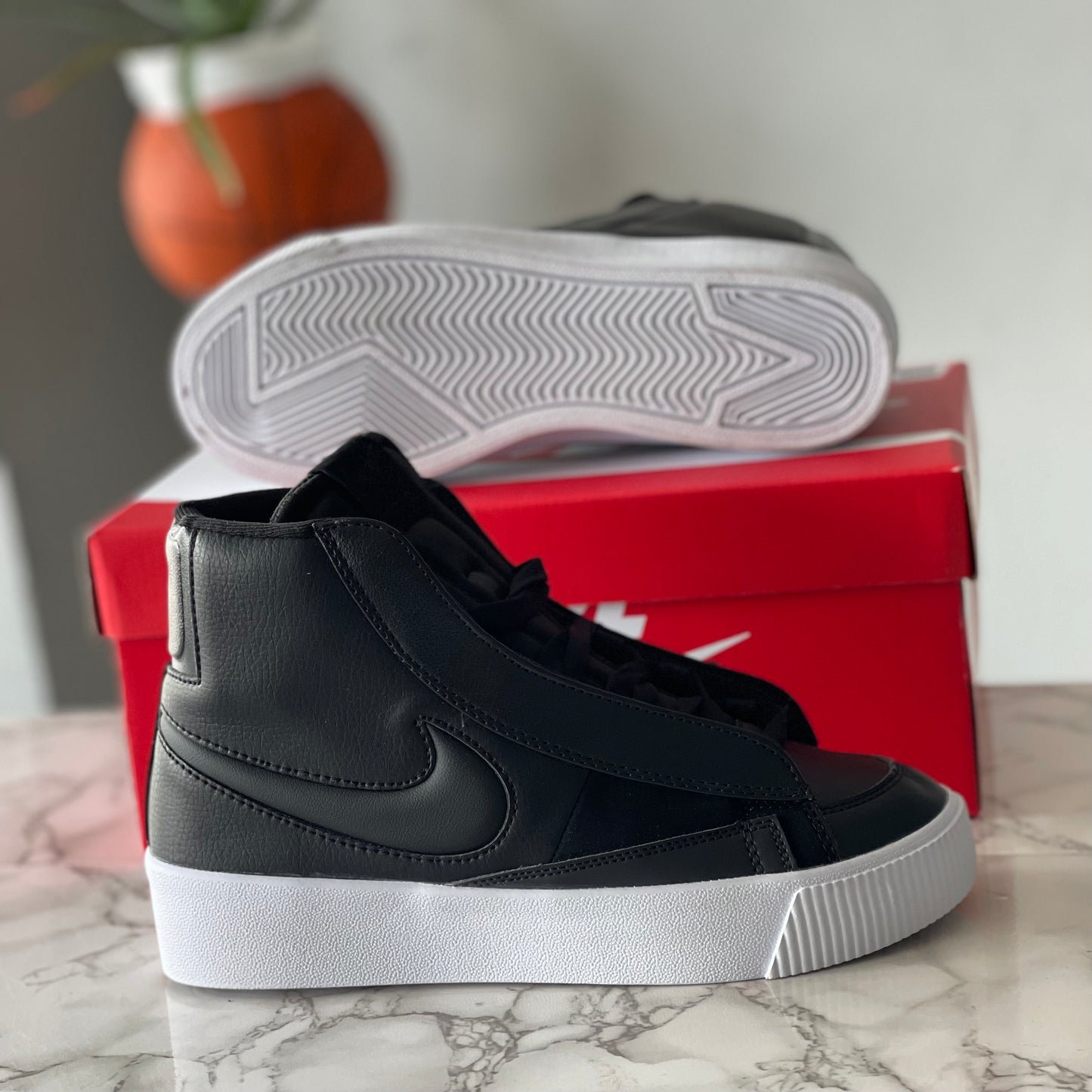 NIKE BLAZER
