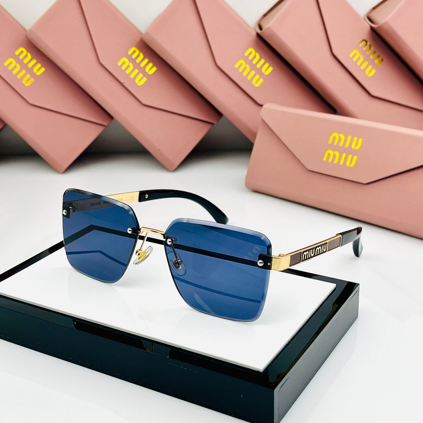 MIU MIU