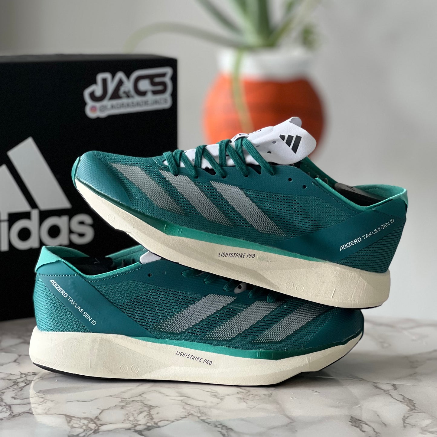 ADIZERO TAKUMI SEN 10