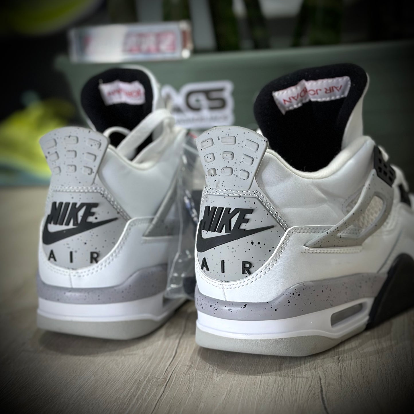 JORDAN 4 WHITE CEMENT