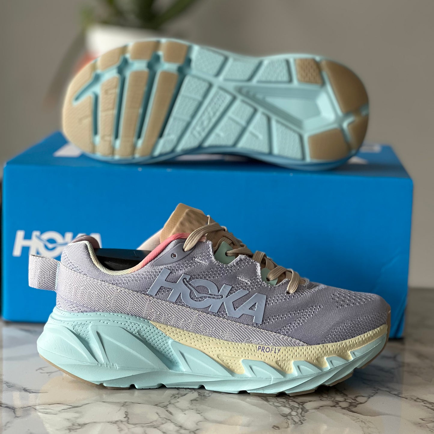 HOKA ONE ELEVON 2