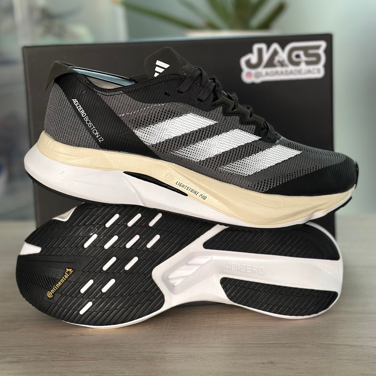 Adizero Boston 12
