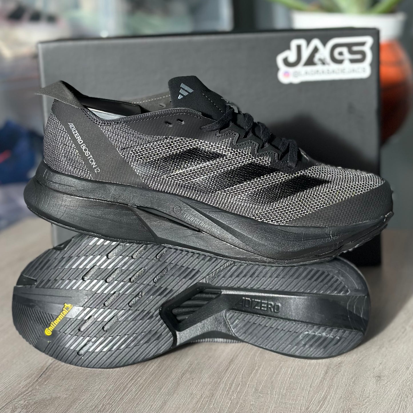 Adizero Boston 12