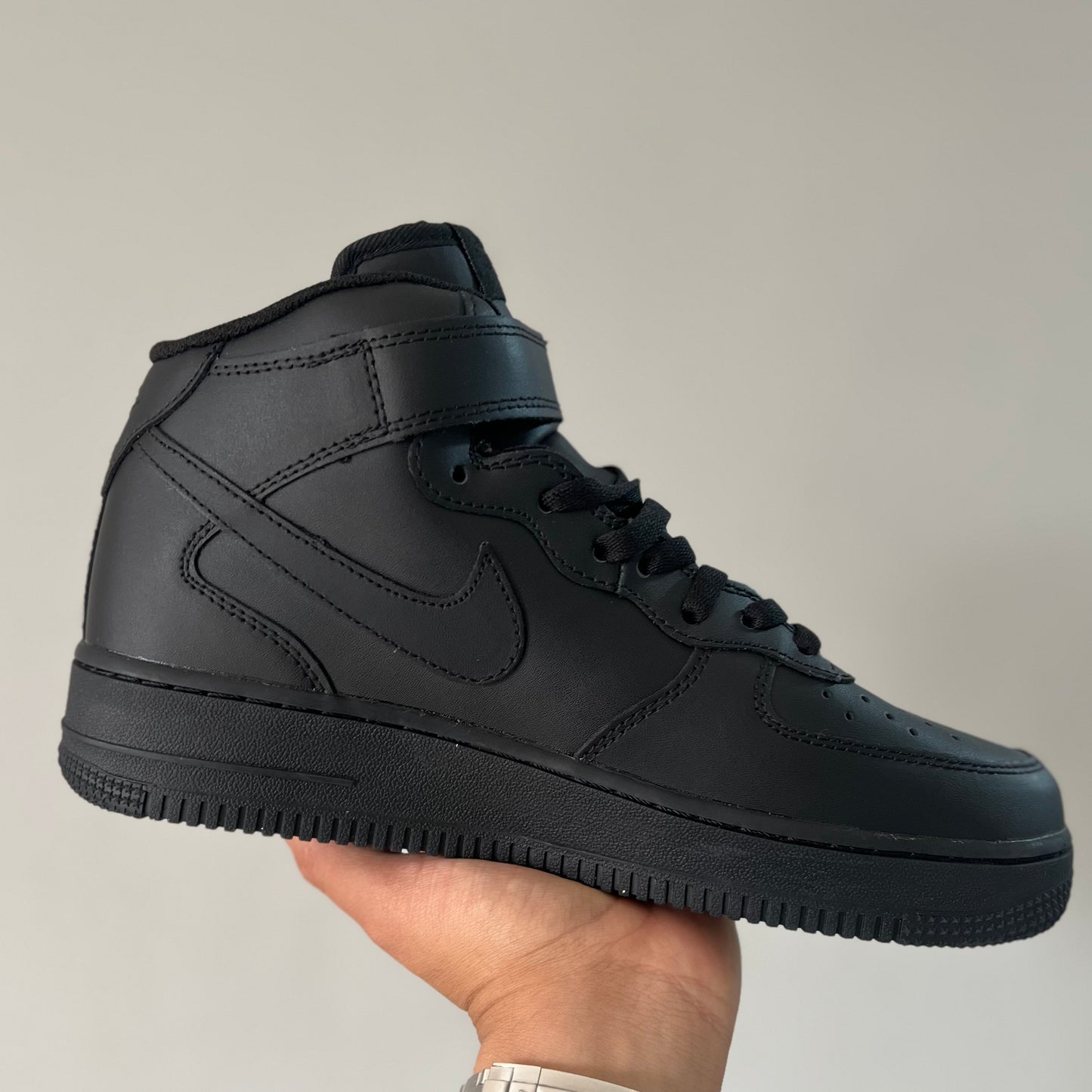 NIKE AIR FORCÉ ONE BOTA