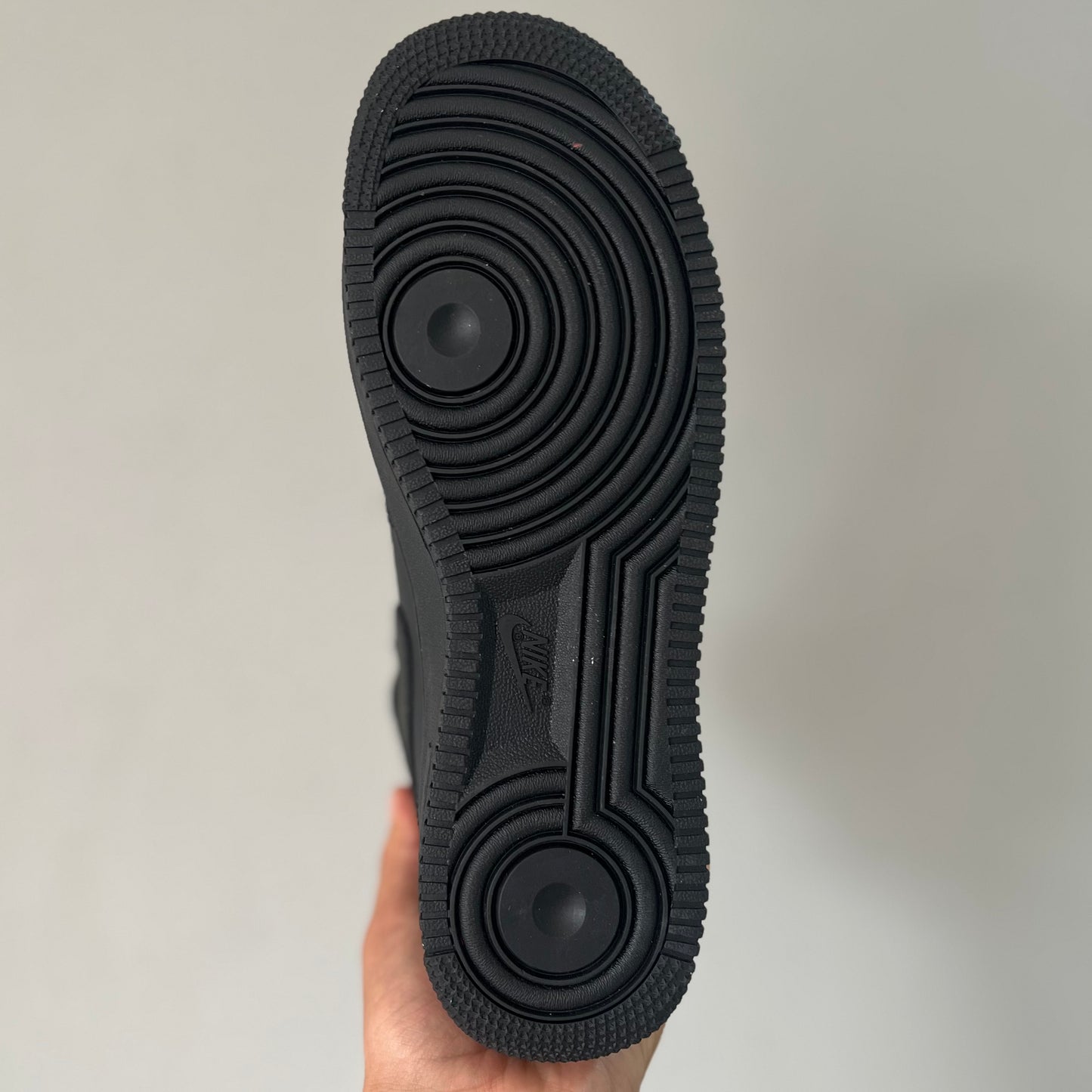 NIKE AIR FORCÉ ONE BOTA