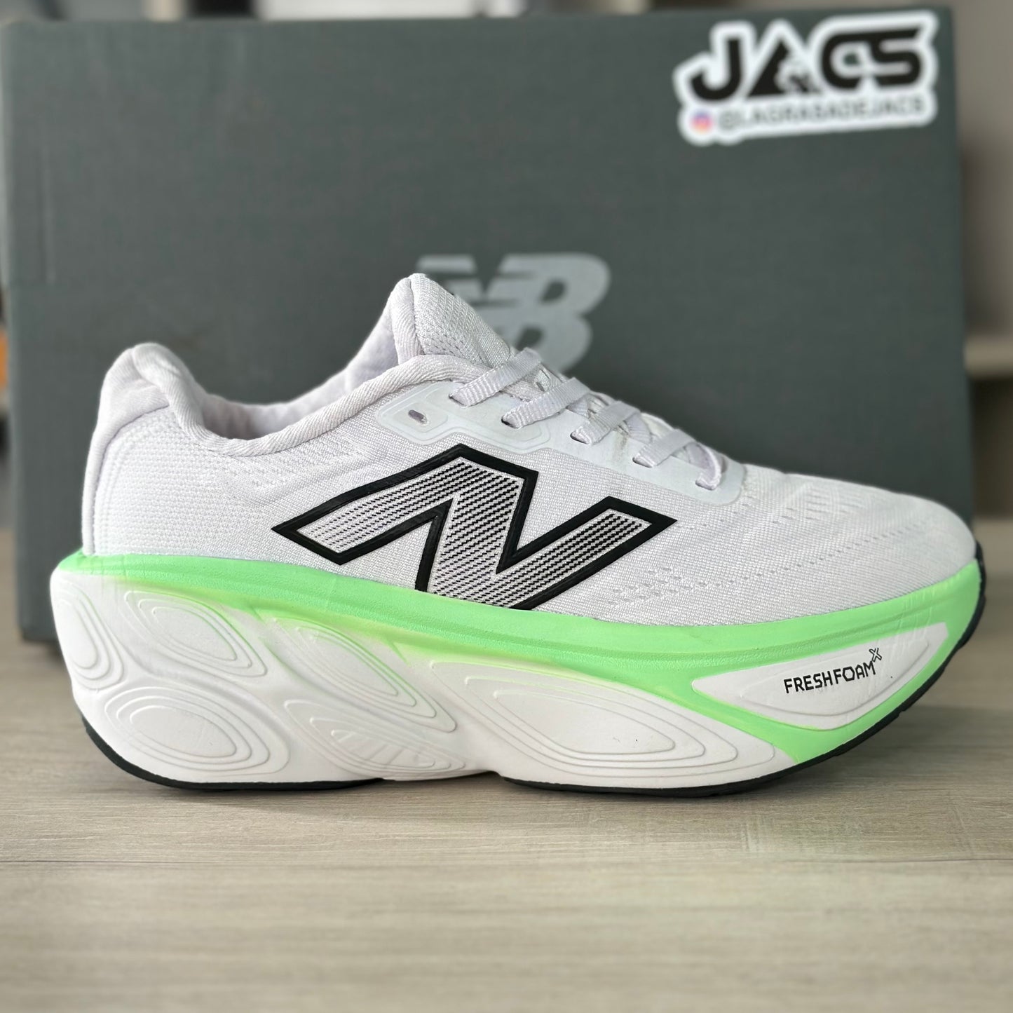 NEW BALANCE 1080
