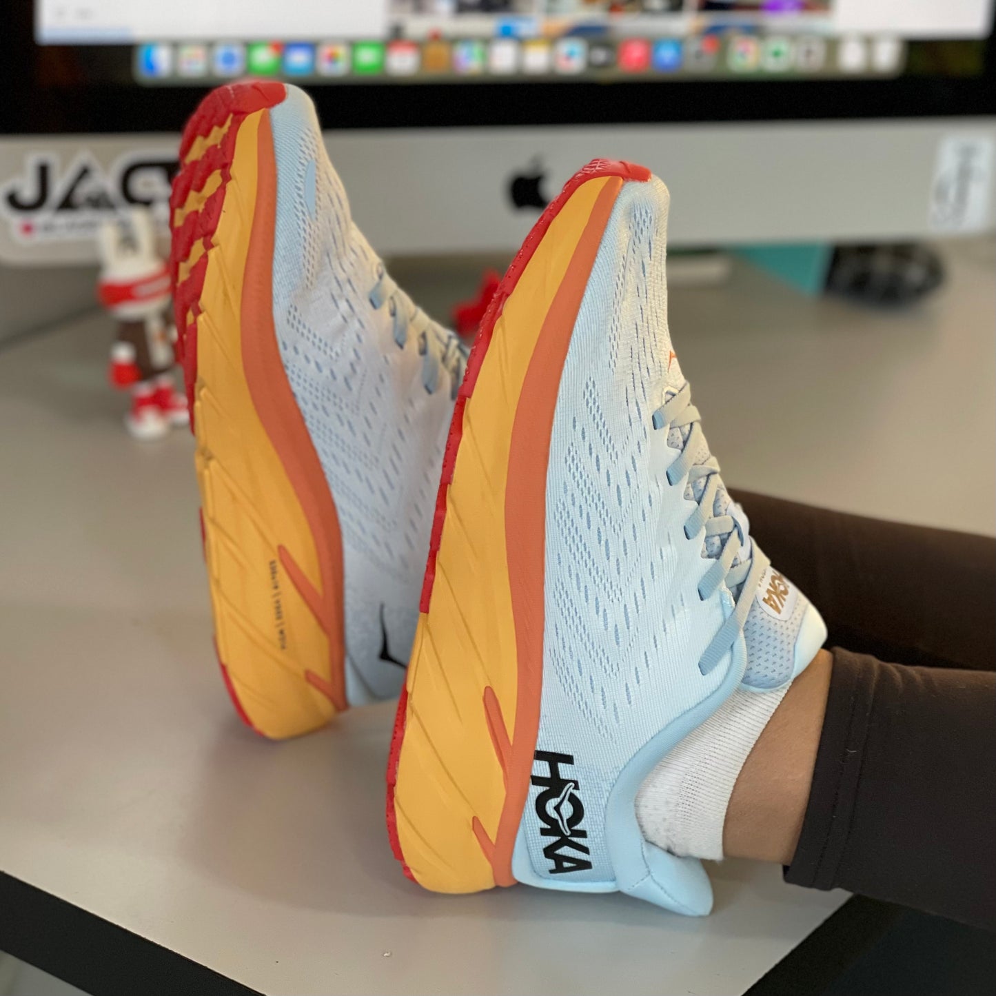HOKA CLIFTON