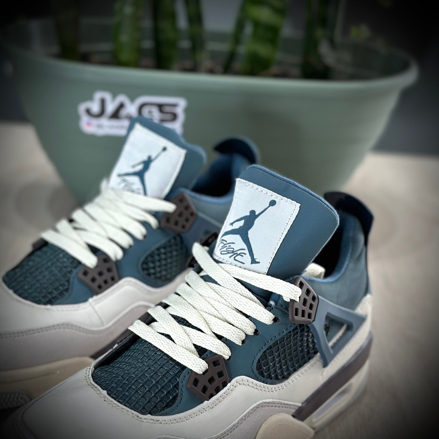 JORDAN RETRO 4 SNORLAX