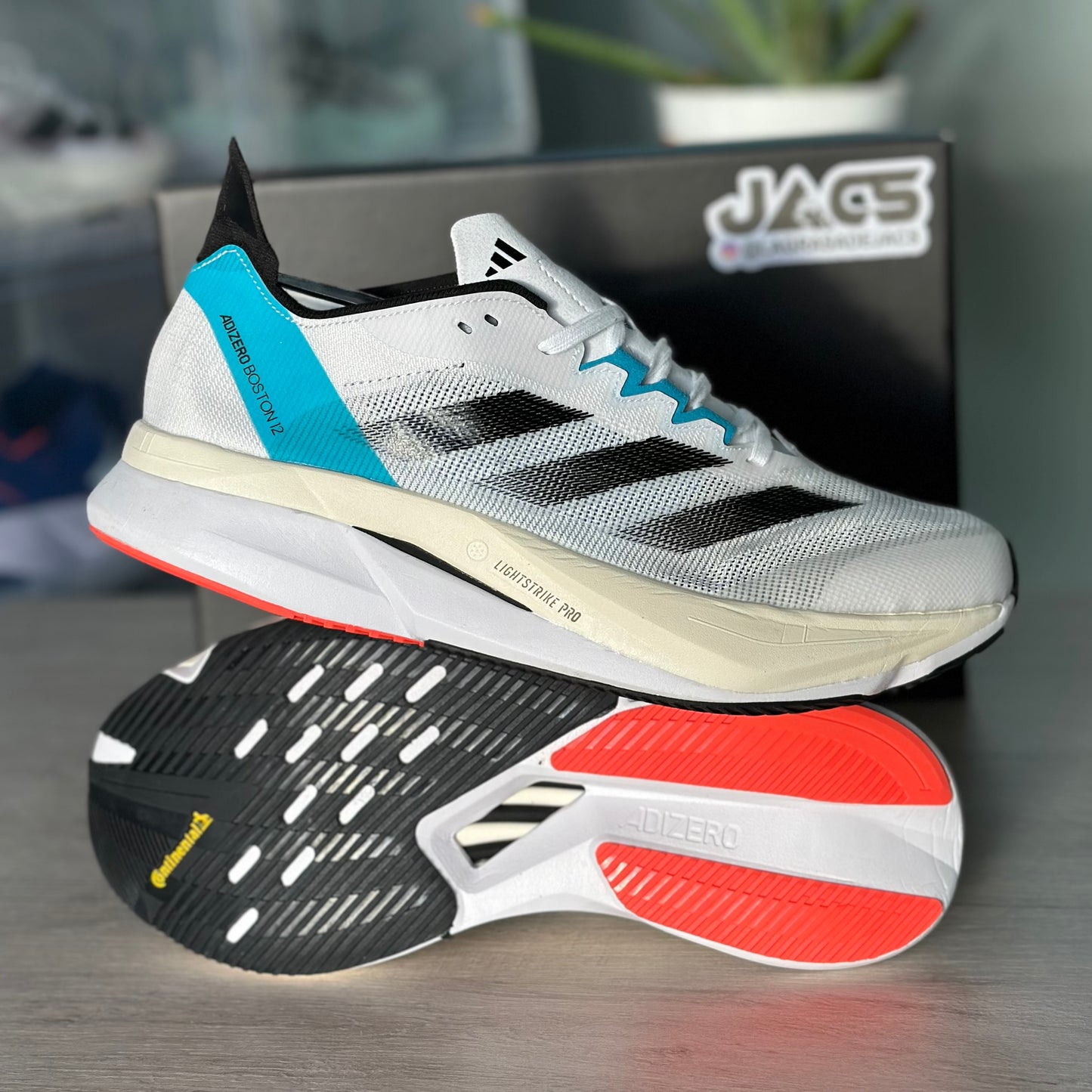 Adizero Boston 12