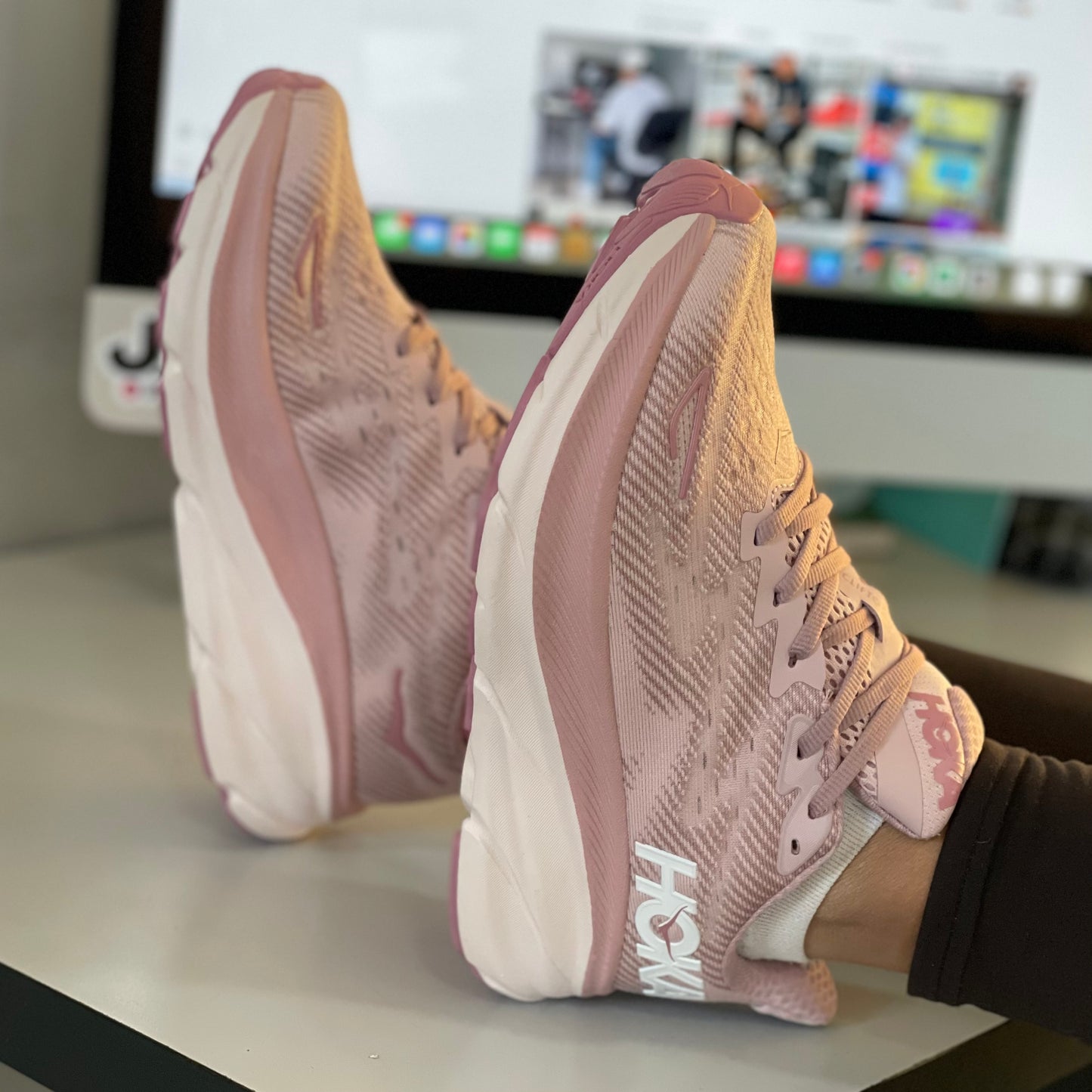 HOKA CLIFTON