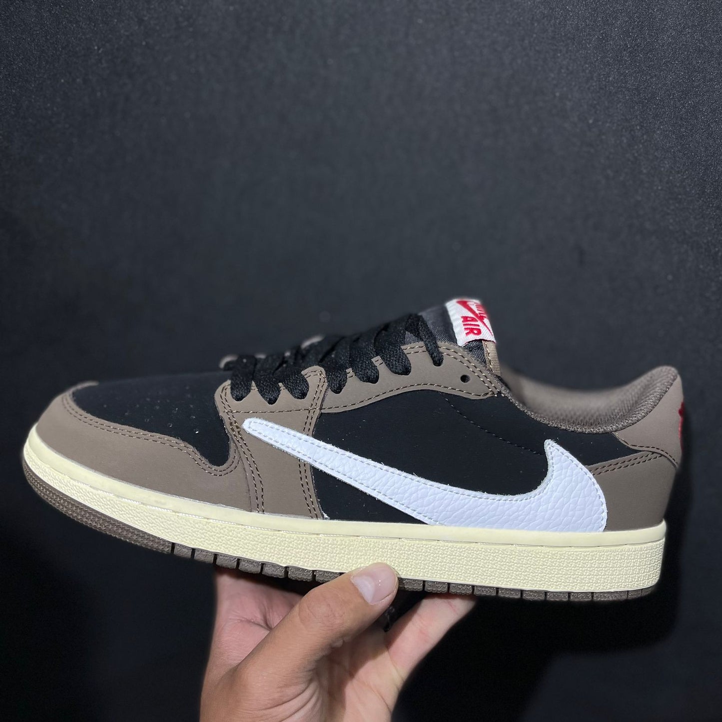 AIR JORDAN RETRO 1 LOW TRAVIS SCOTT