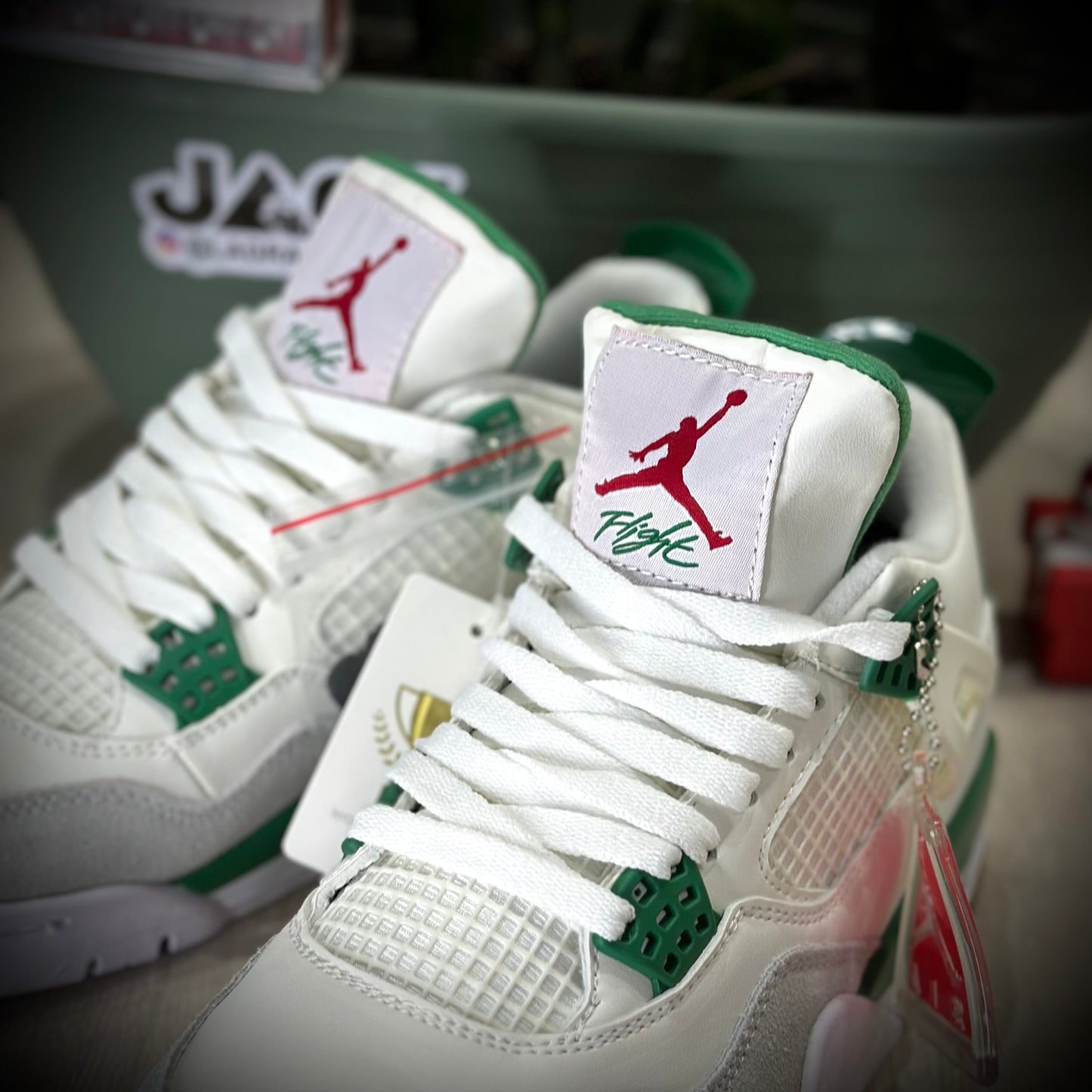 JORDAN 4 SB PINE GREEN