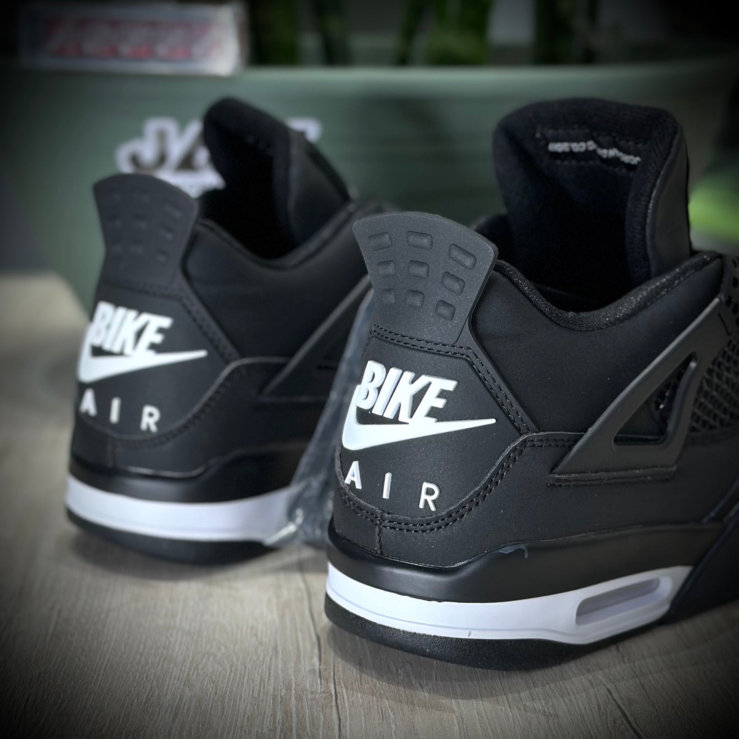 JORDAN 4 OG SP