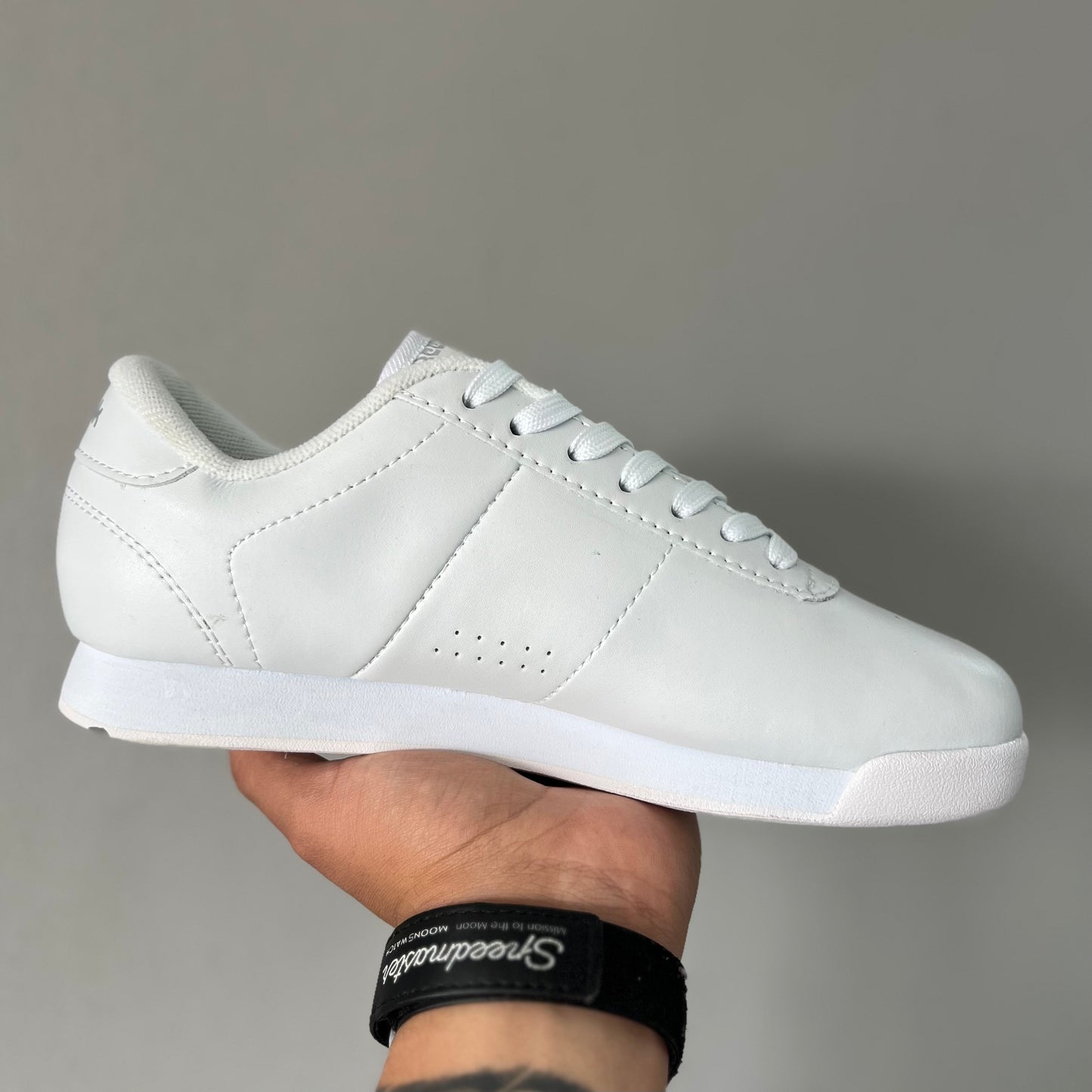 REEBOK CLASSIC