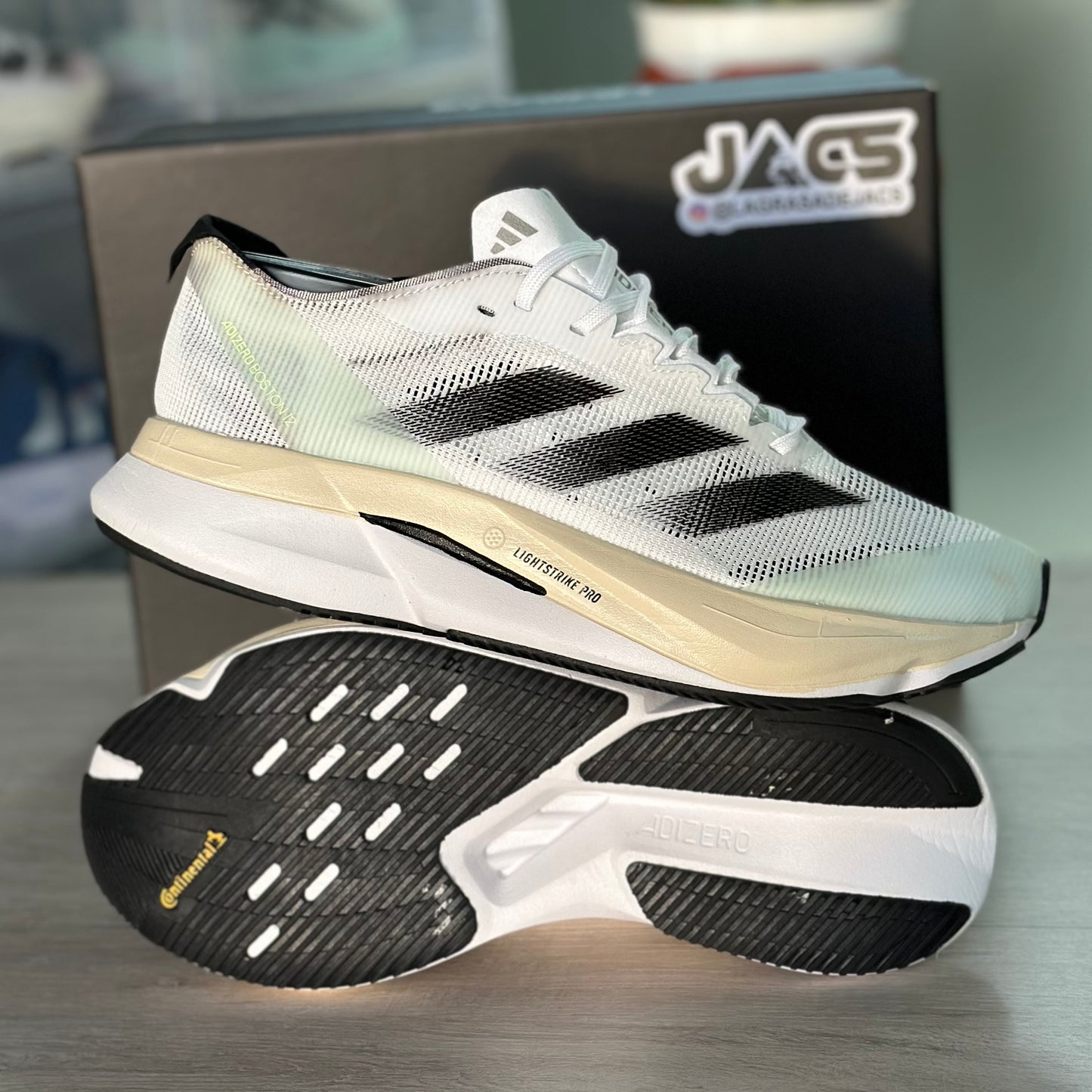 Adizero Boston 12