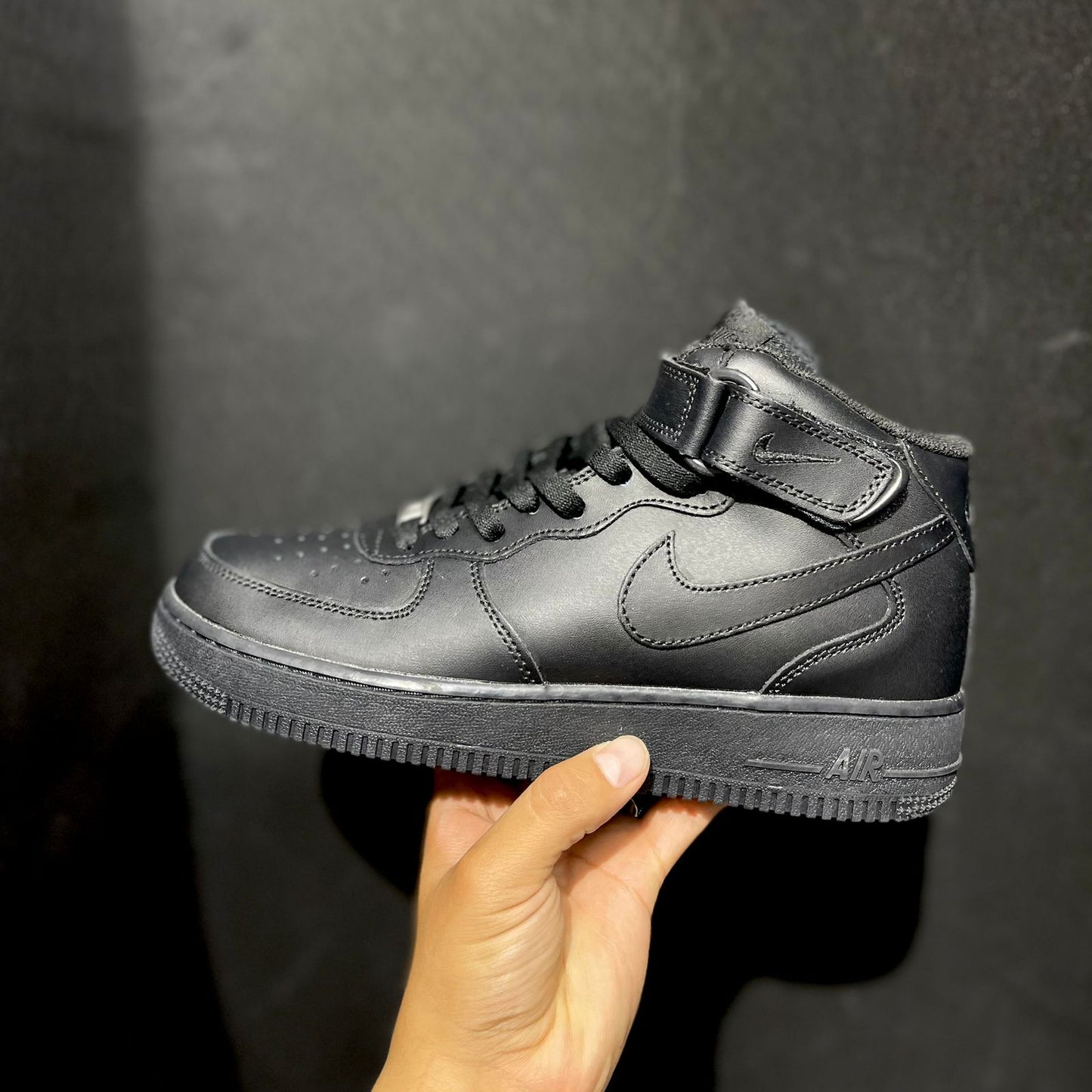 NIKE FORCE ONE