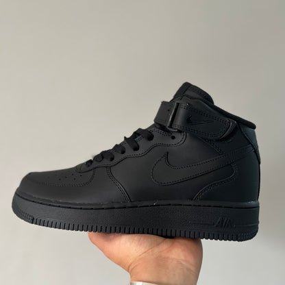 NIKE AIR FORCÉ ONE BOTA