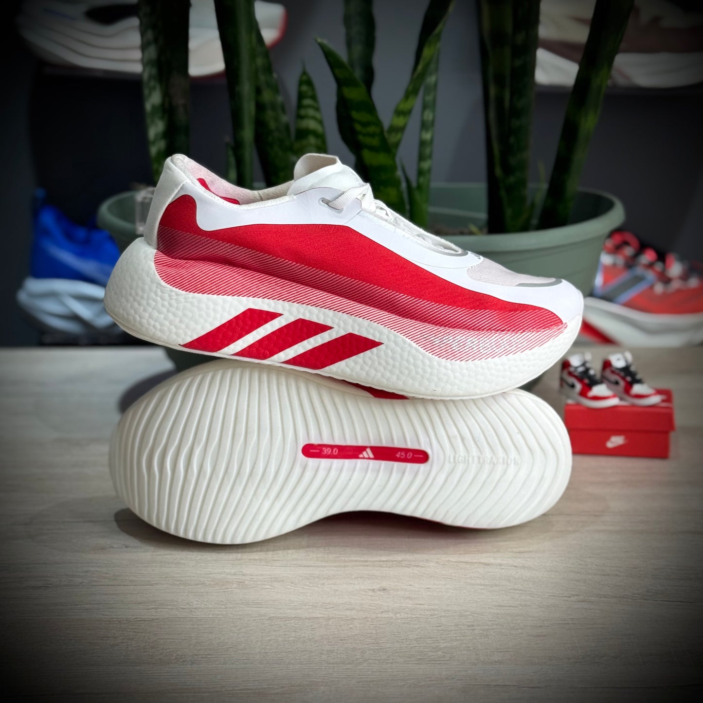 ADIDAS HYPERBOOST EDGE