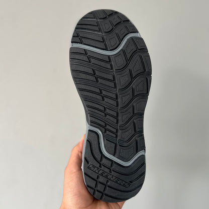 SKECHERS ARCH FIT