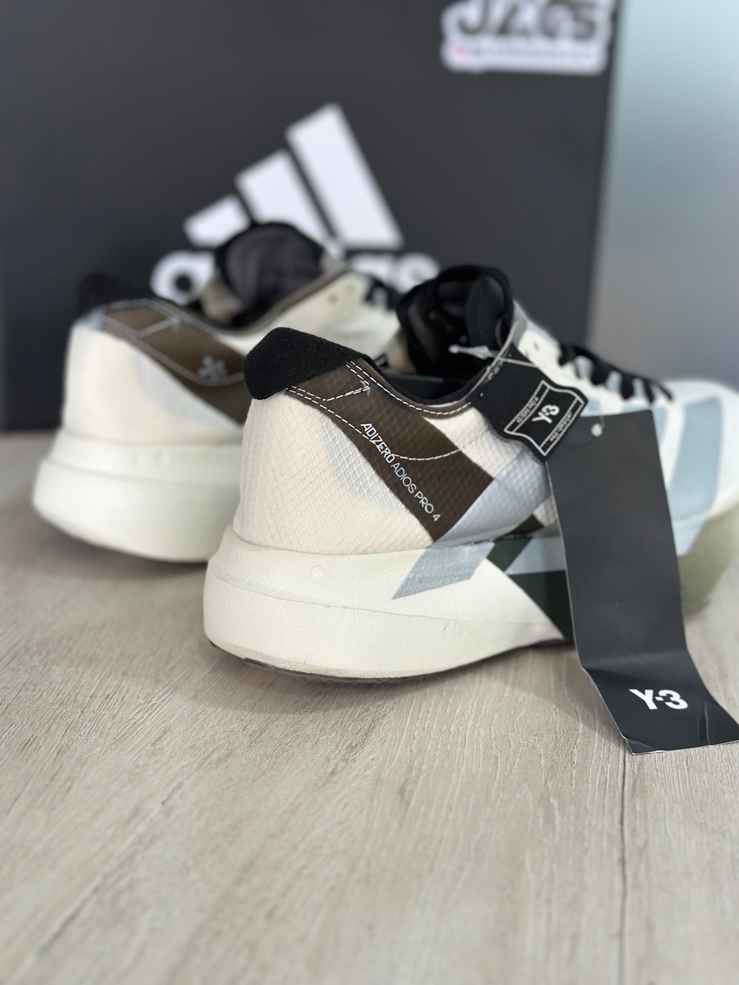 ADIZERO ADIOS PRO 4