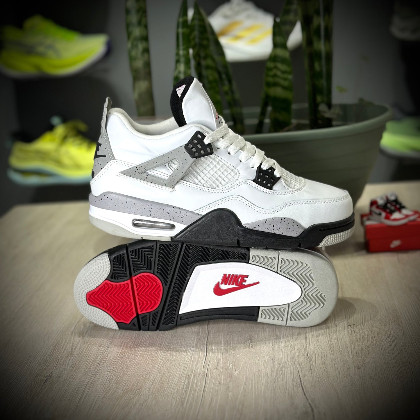 JORDAN 4 WHITE CEMENT