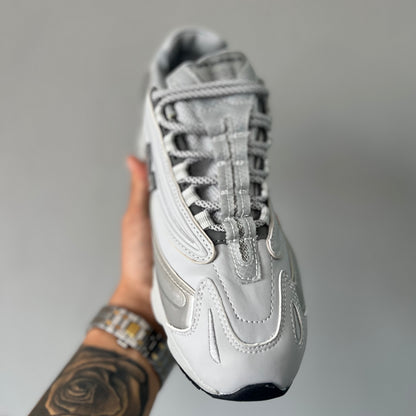 NEW BALANCE 1000