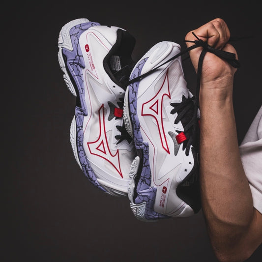 MIZUNO WAVE LIGHTNING Z8