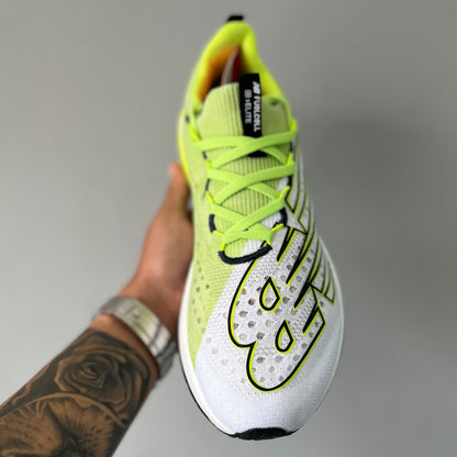 NEW BALANCE ÉLITE V3