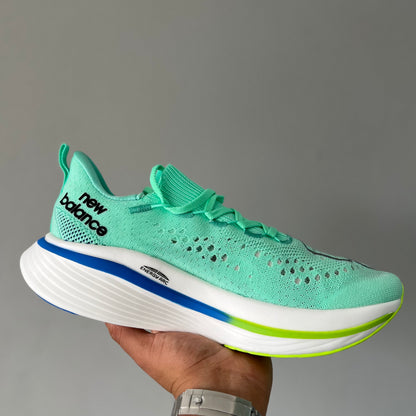 NEW BALANCE ÉLITE V3