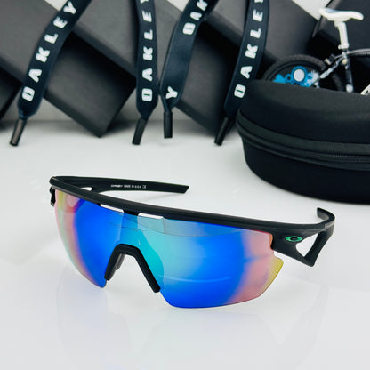 OAKLEY