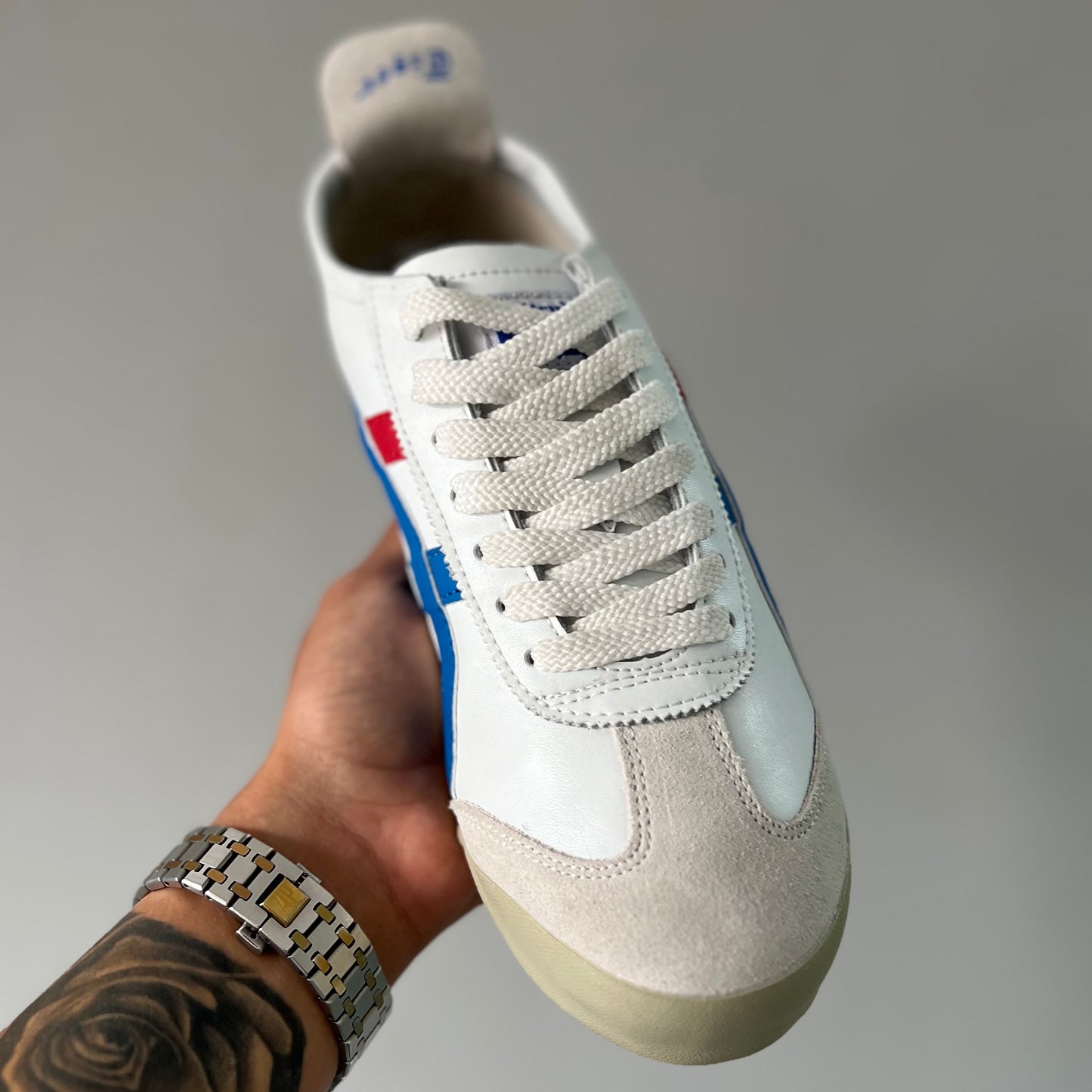 ONITSUKA TIGER