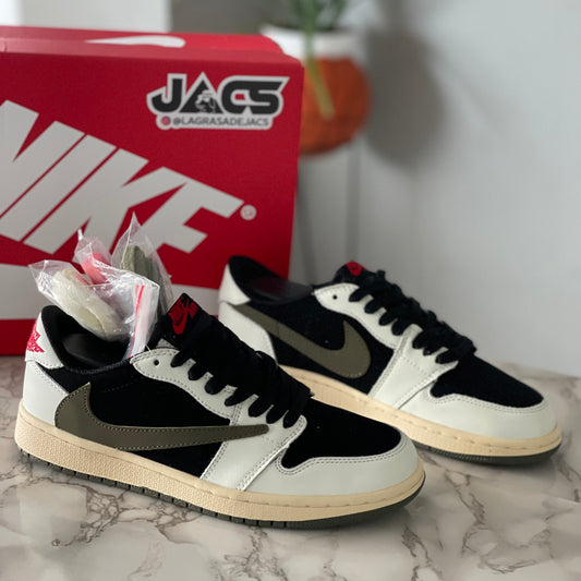 NIKE SB TRAVIS SCOTT