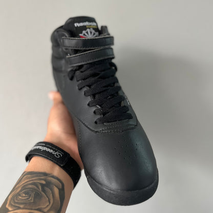 REEBOK CLASSIC