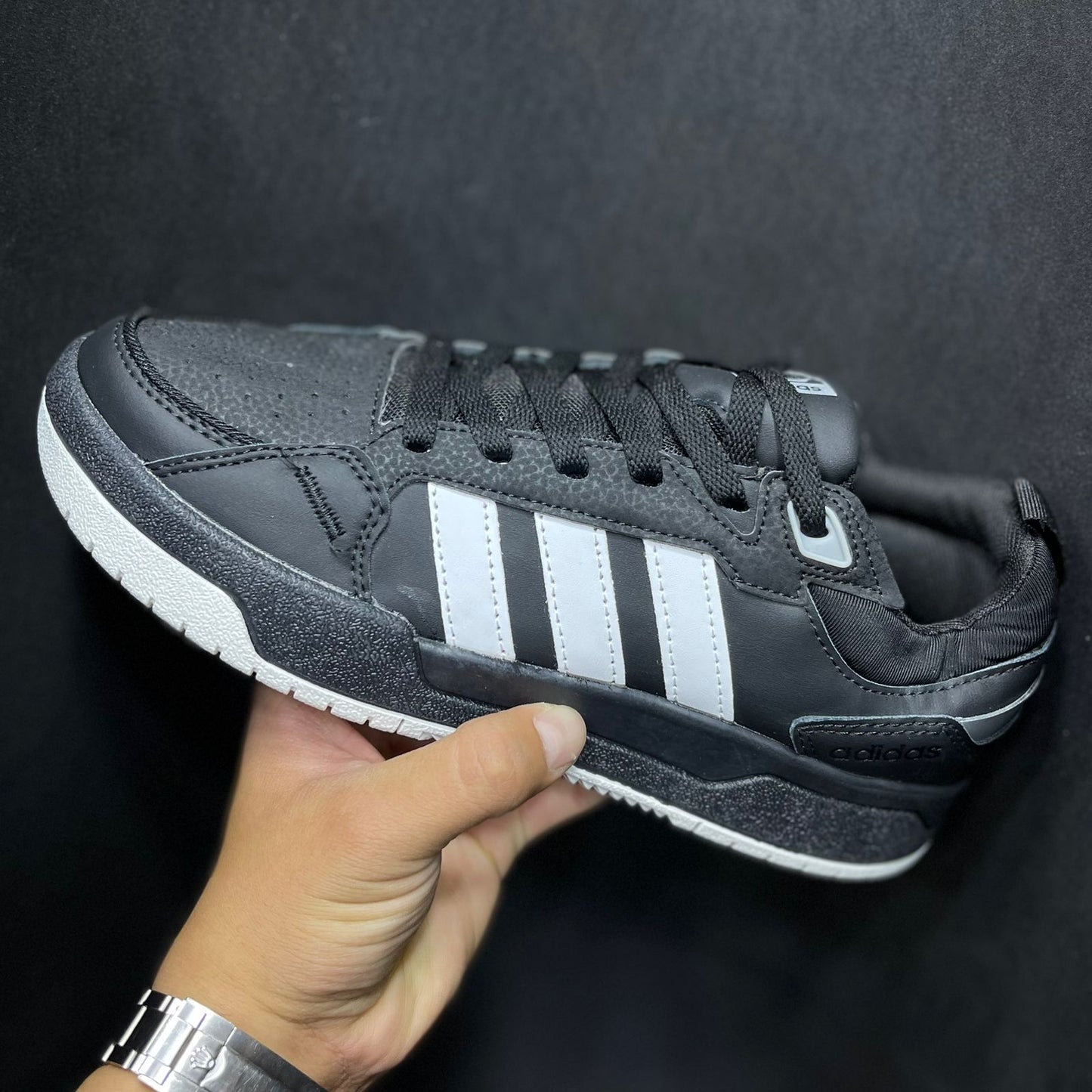 ADIDAS 10 DB