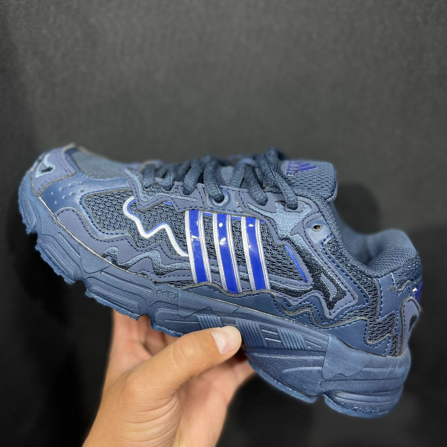 ADIDAS BAD BUNNY RESPONSE