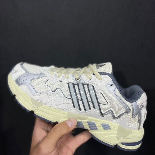 ADIDAS BAD BUNNY RESPONSE