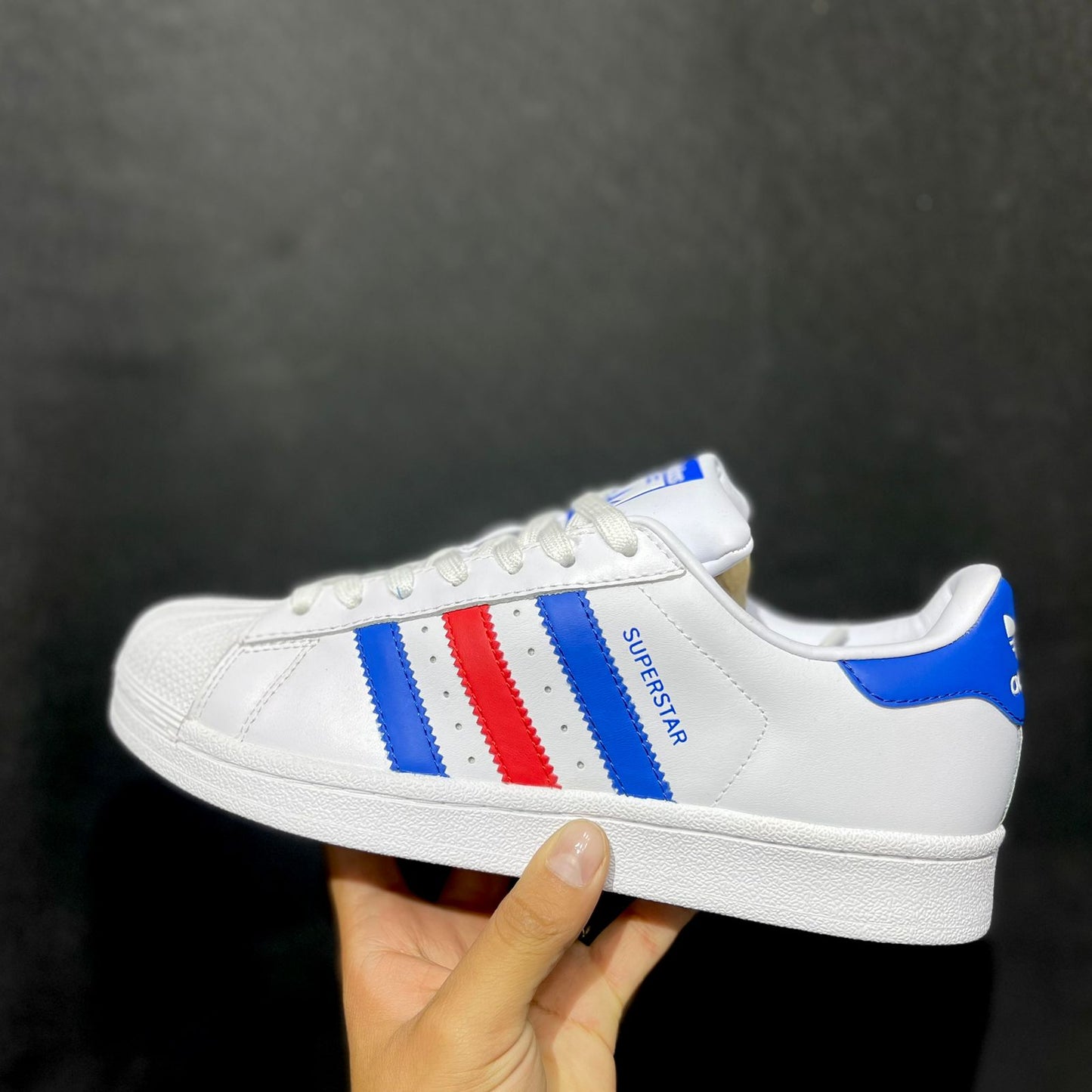 ADIDAS SUPERSTAR