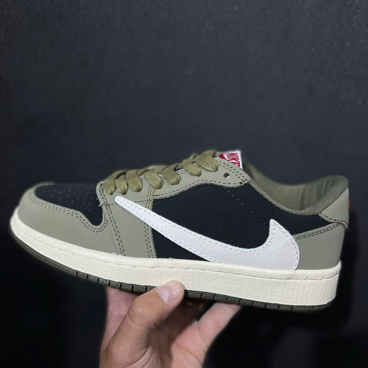 AIR JORDAN RETRO 1 LOW TRAVIS SCOTT