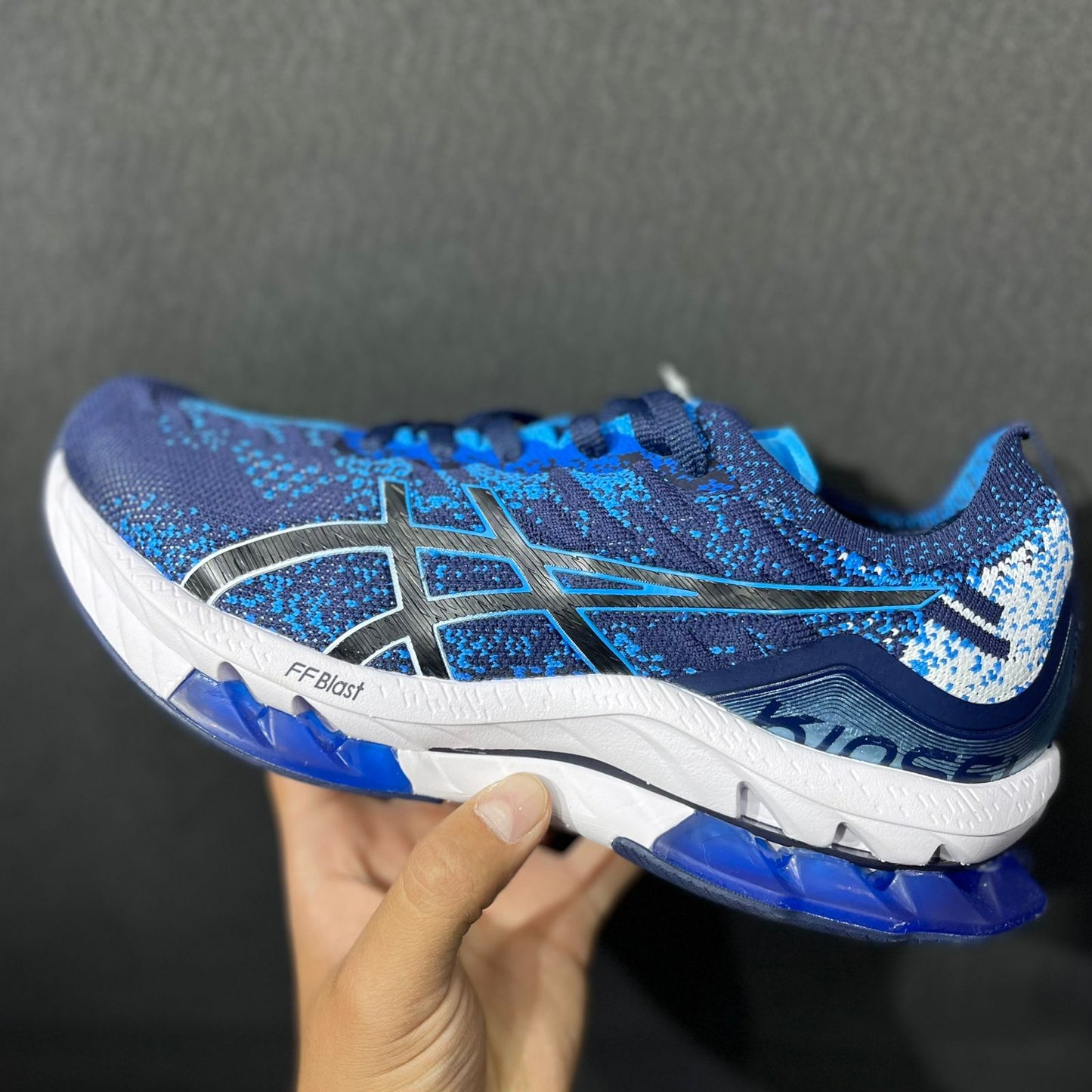 ASICS GEL KAYANO