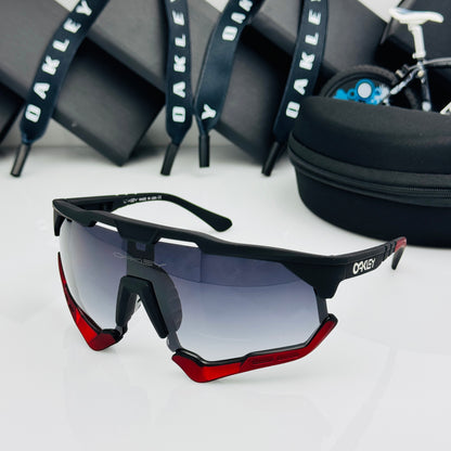 OAKLEY