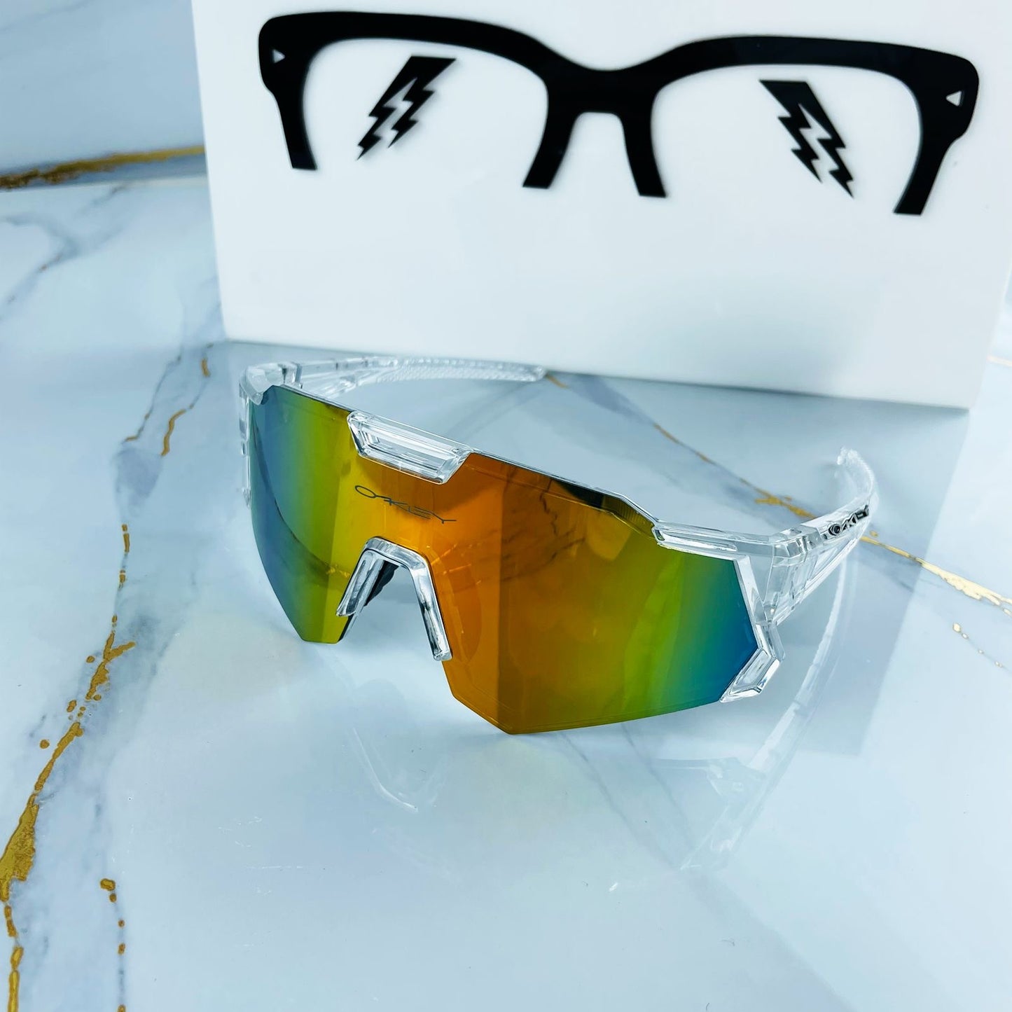 OAKLEY