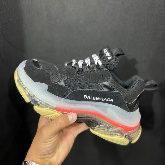 BALENCIAGA TRIPLE S
