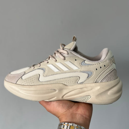 ADIDAS OZELIA