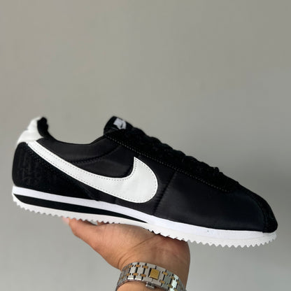 NIKE CORTEZ