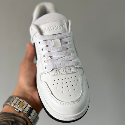 OFF WHITE