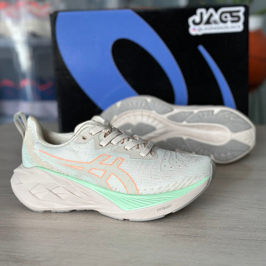 ASICS NOVABLAST 4