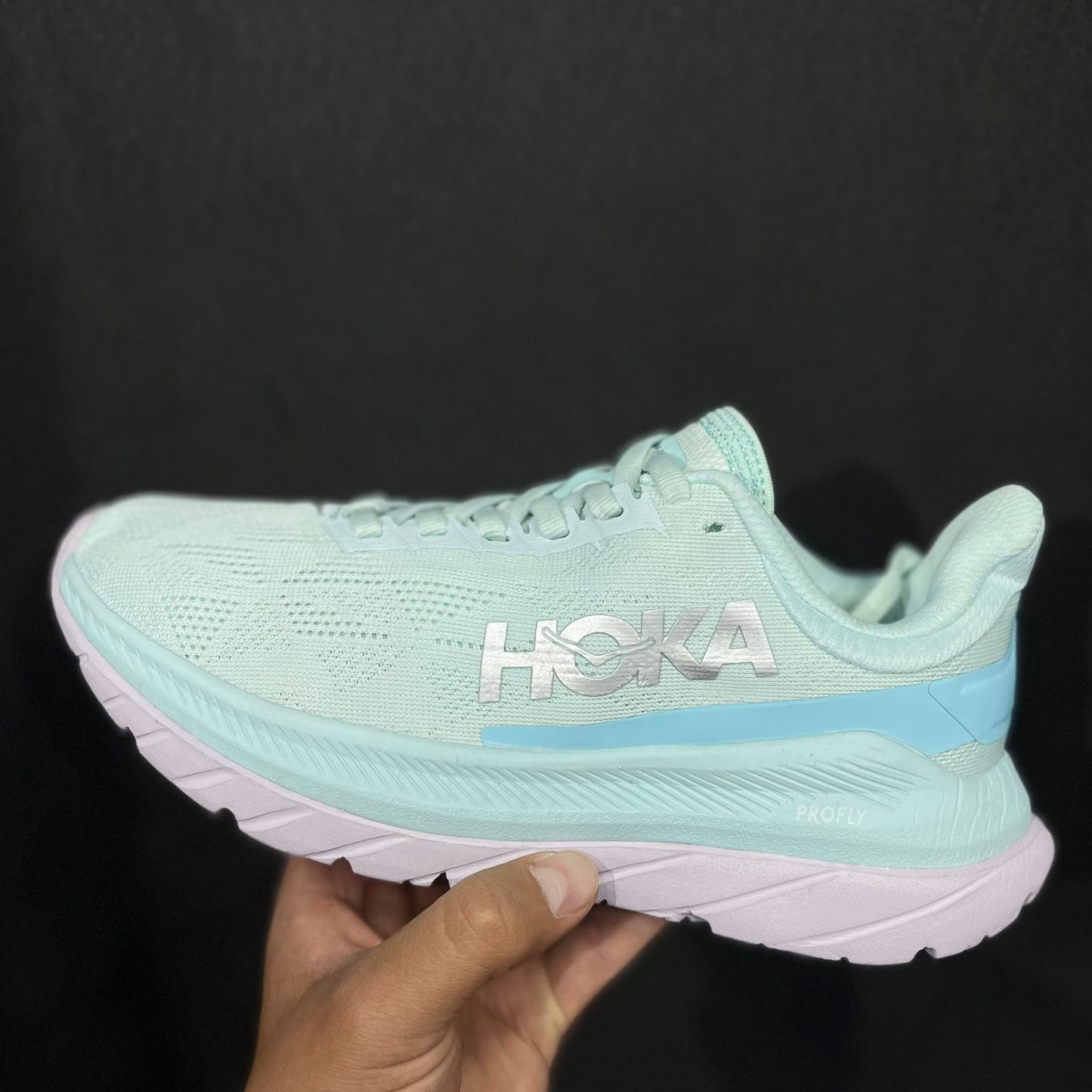 HOKA MACHT 4