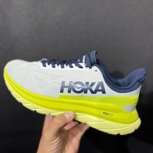 HOKA ONE ONE