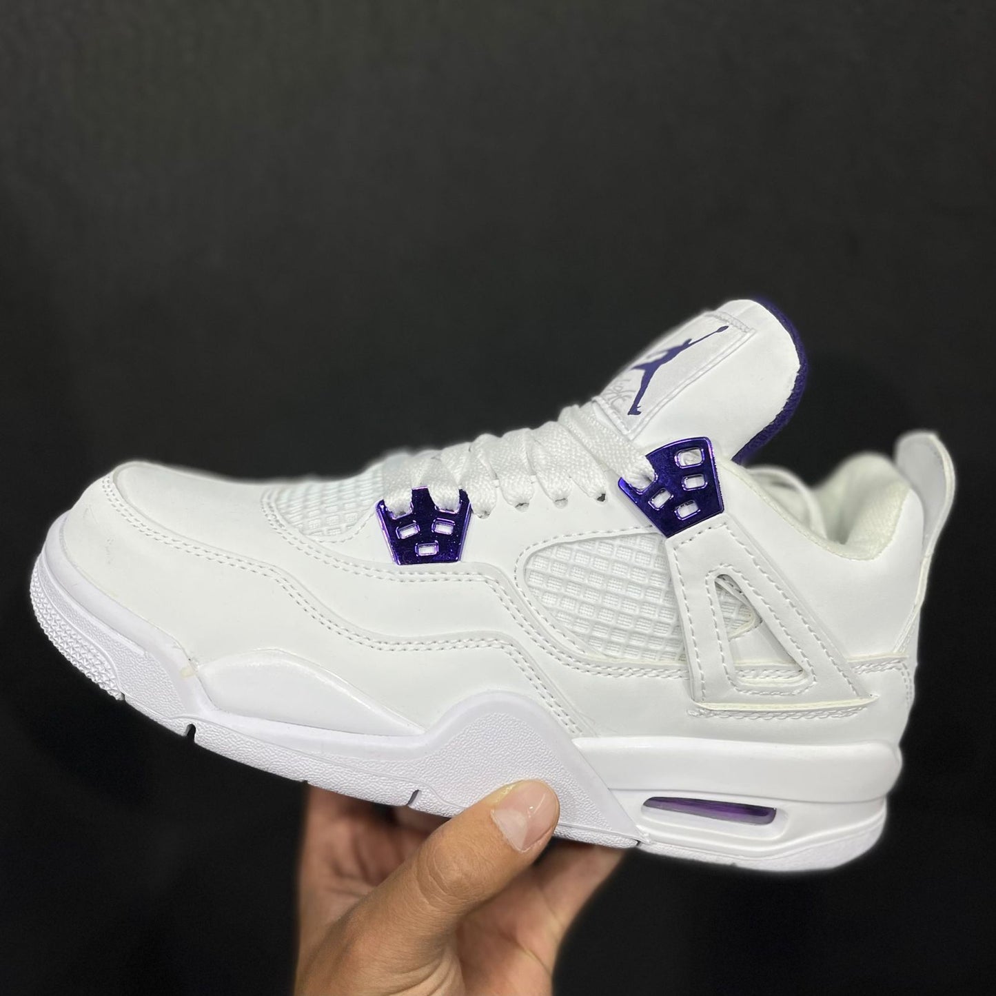 JORDAN RETRO 4
