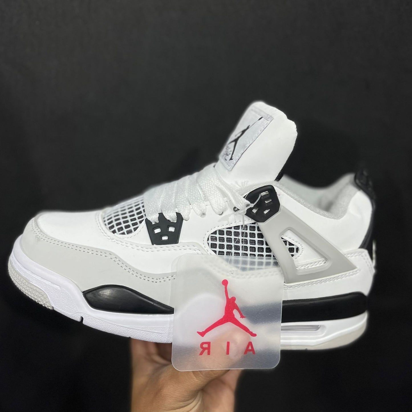 JORDAN RETRO 4